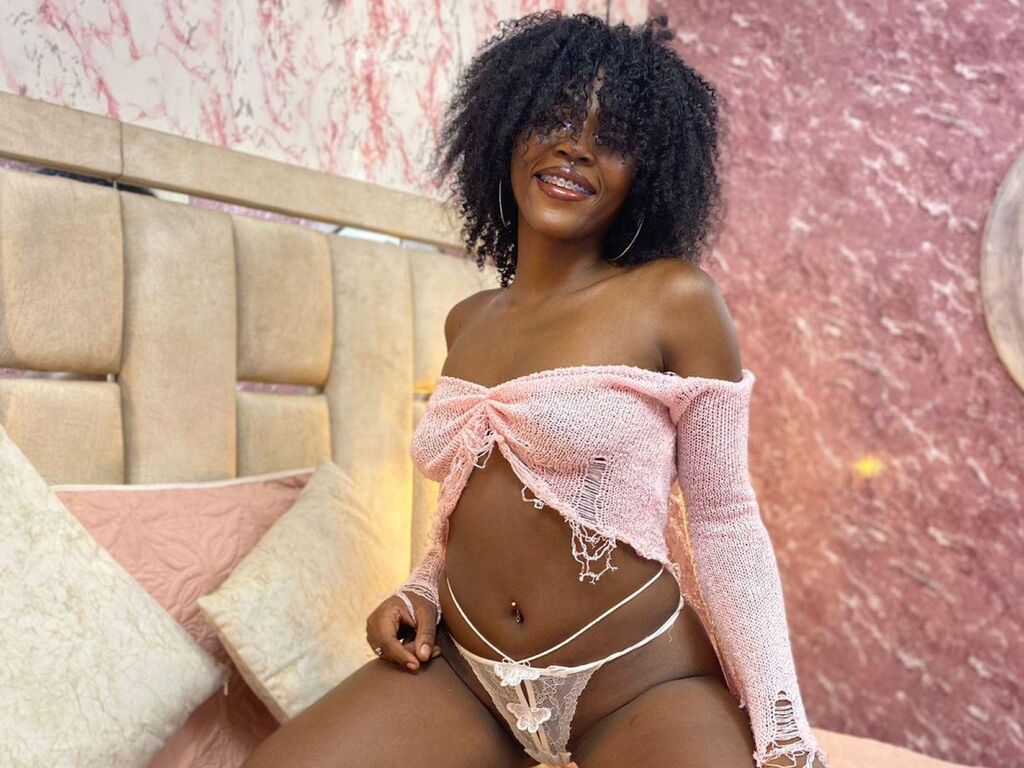 Jazmin Ebony